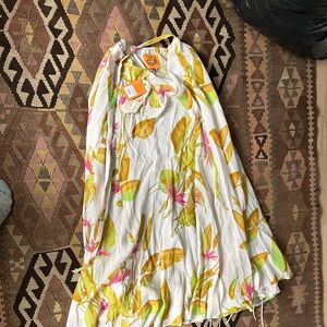 ADJUSTABLE MAXI BUSTLE SKIRT
BIRD OF PARADISE ISLAND BREEZE